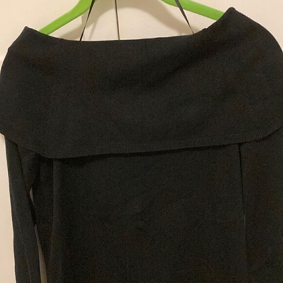 525 America Cowl Neck/long Sleeve Top in Black. Size Small. Fits like a medium. - Picture 3 of 6